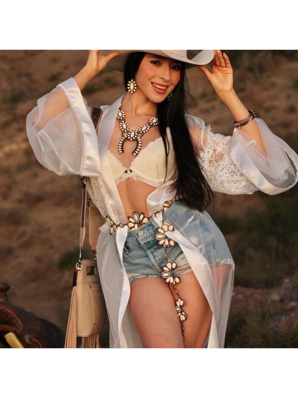 Large Western Concho Metal Belt for Women - Rustic Cowgirl Style Accessory - Picture 3 of 7